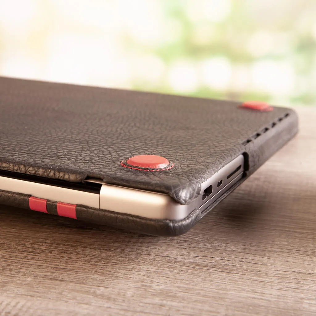 MacBook Pro 14” M4 Leather Suit (2024)